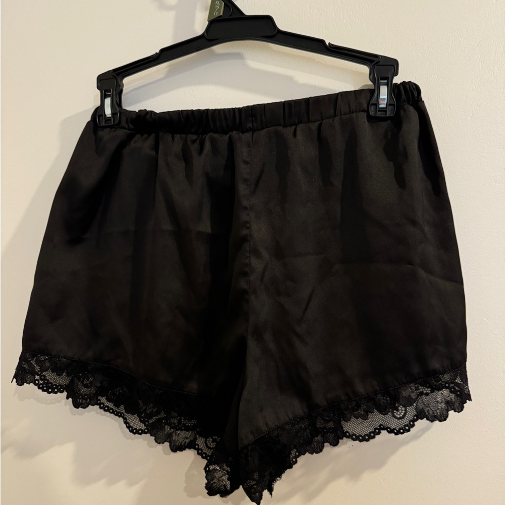 Forever 21 Satin Lounge Cami & Shorts Set Size L - Picture 10 of 13